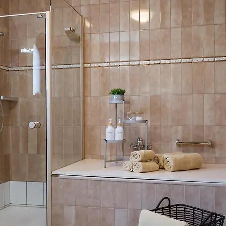 Apartment P24