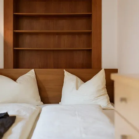 P24 Apartment *