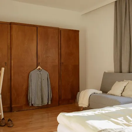 P24 Apartment *